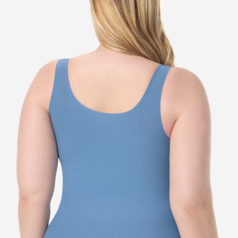 Ruby Ribbon Sleek Shape Tank - Picture 2 of 3